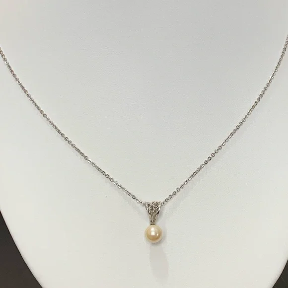 Vintage AMCO 14K Gold Overlay Pearl Pendant Necklace - Picture 3 of 6